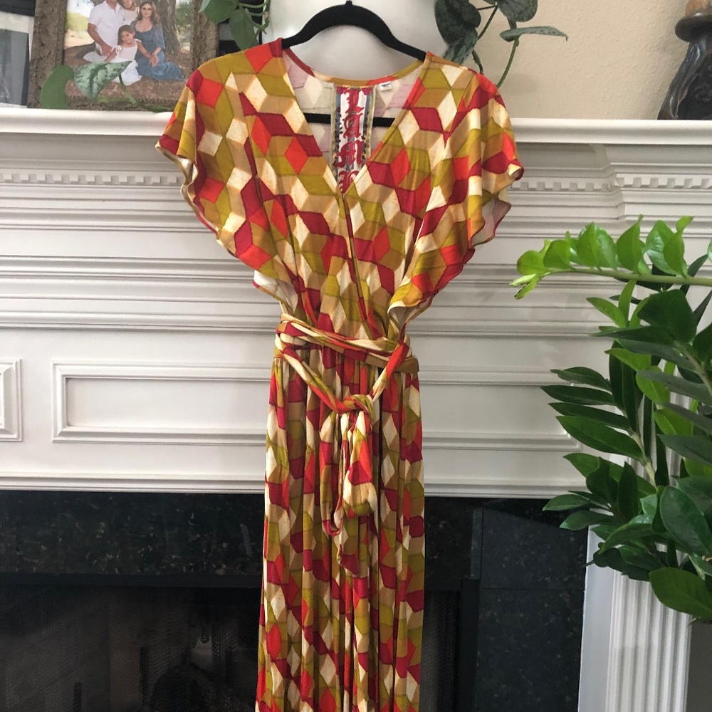 L.A.M.B. Gwen Stefani Flutter Sleeve Dress 2